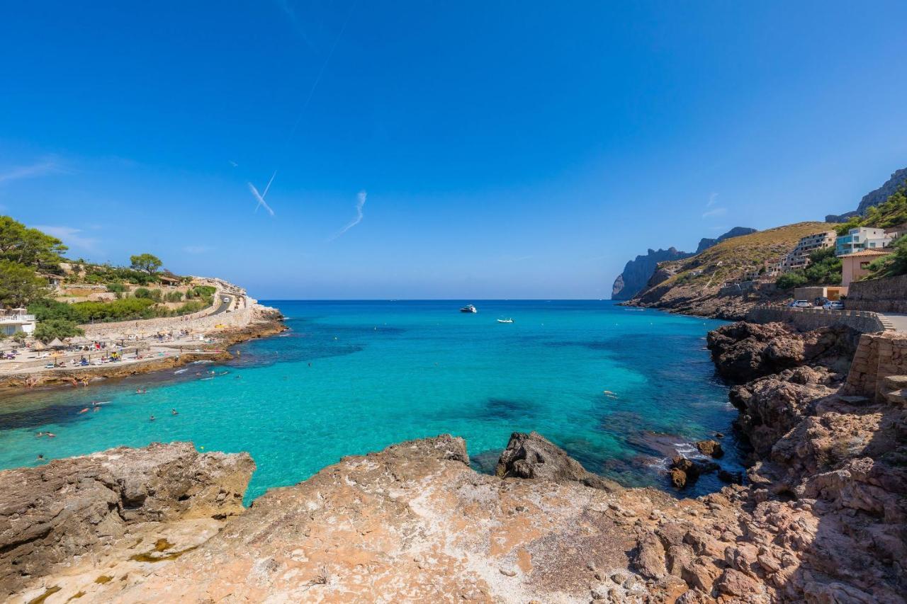 Can Botana 1 Cala de Sant Vicenc Buitenkant foto